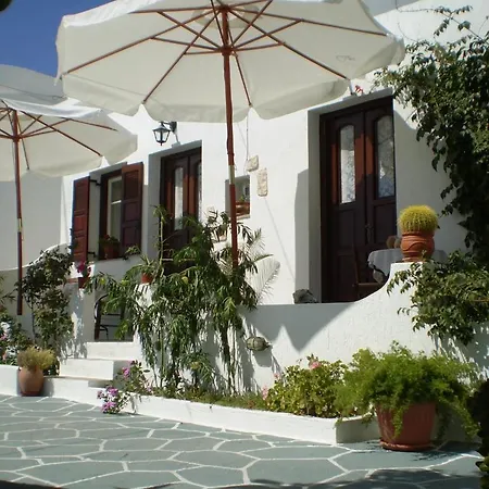 Anastasia's Plaka (Milos)