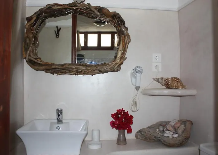 Anastasia's Plaka (Milos)